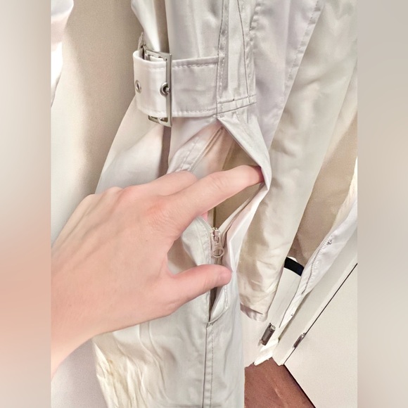 THE NORTH FACE Jacket Size Large Icy Sleek Ivory Color *EXCELLENT CONDITION!!🎁* - Picture 7 of 16